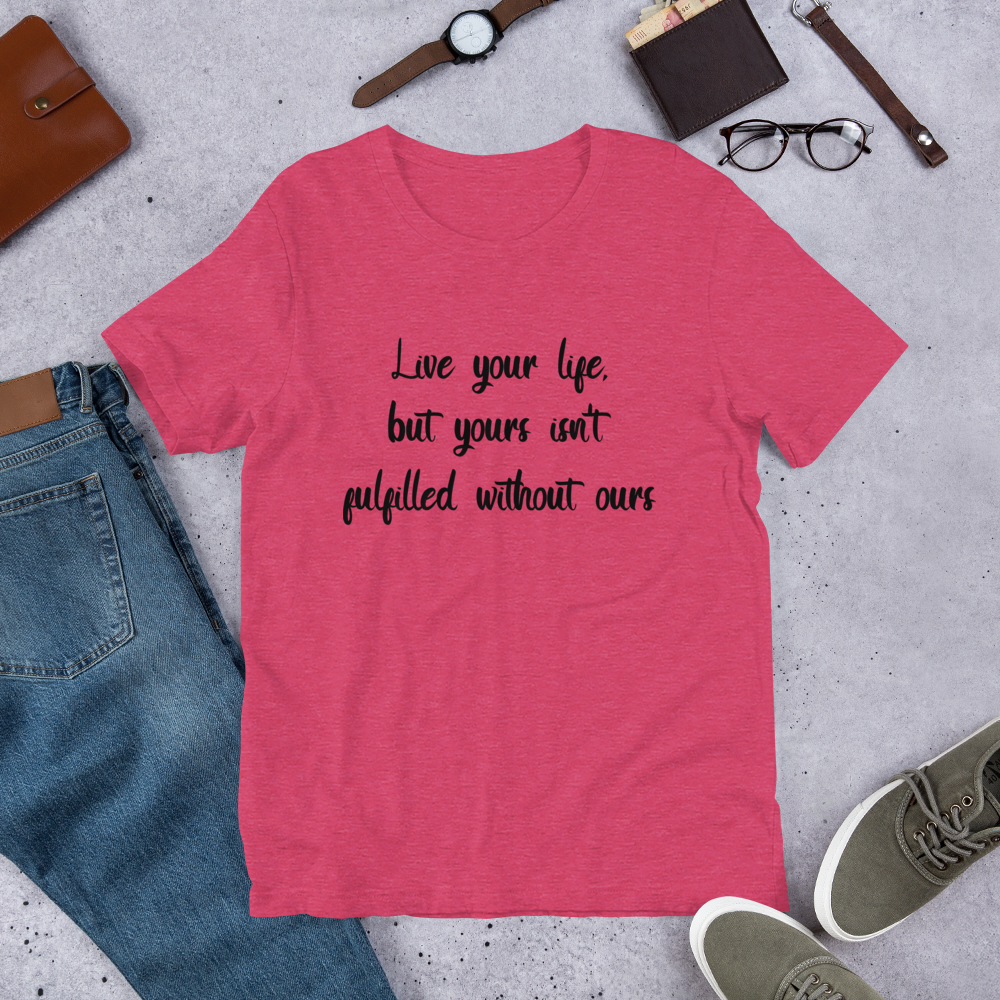 S/S T-Shirt with "Live Your Life" Design