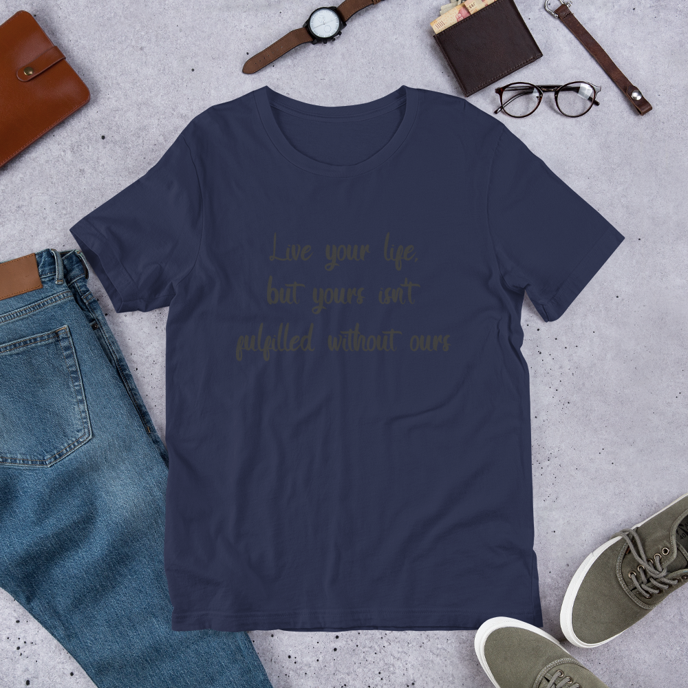 S/S T-Shirt with "Live Your Life" Design