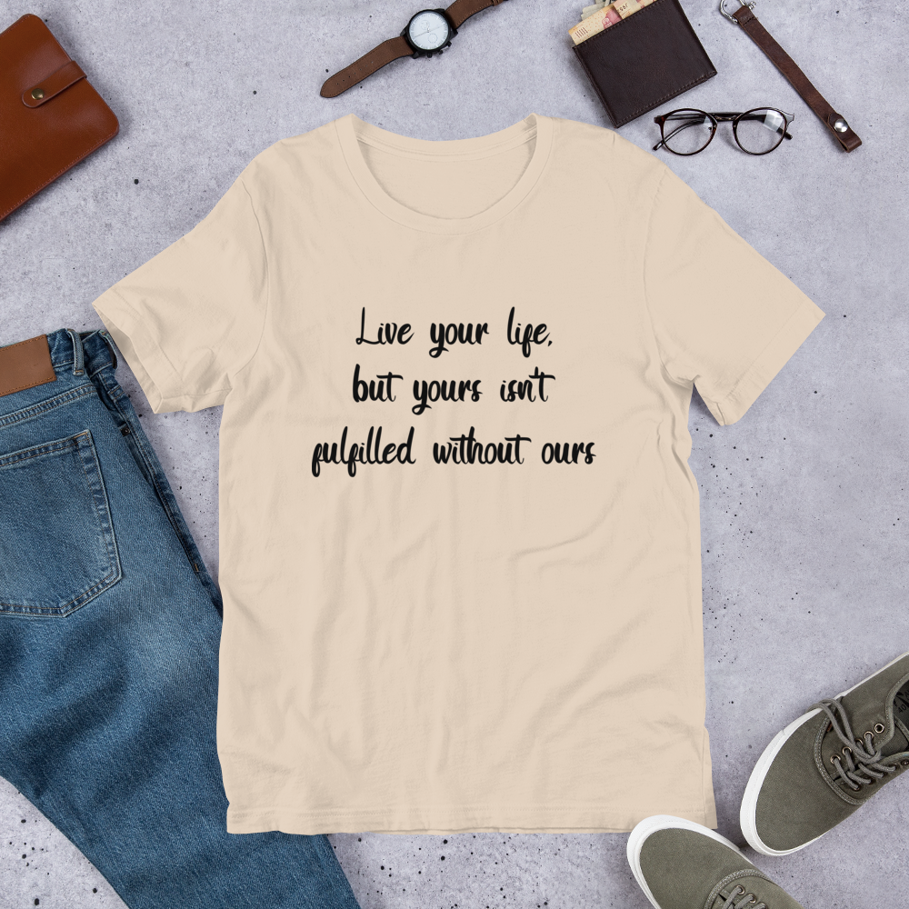 S/S T-Shirt with "Live Your Life" Design