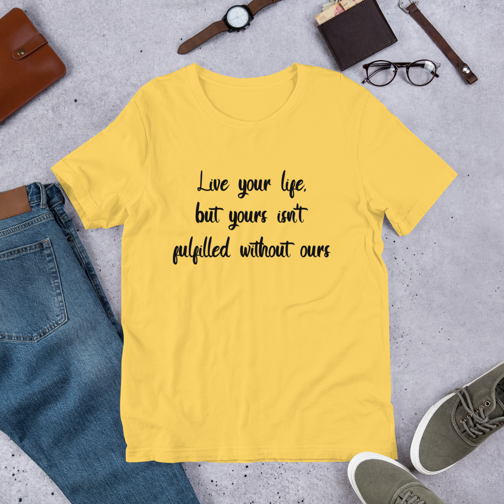 S/S T-Shirt with "Live Your Life" Design